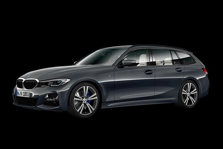 Experience seamless travel in Auckland with a stylish private ride ensuring comfort and convenience as you transition from airport to destination effortlessly. Ideal for savvy travelers seeking value.